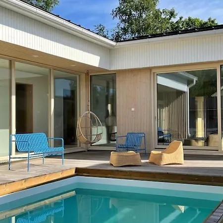 Huvila Kaupungissa Villa Espoo